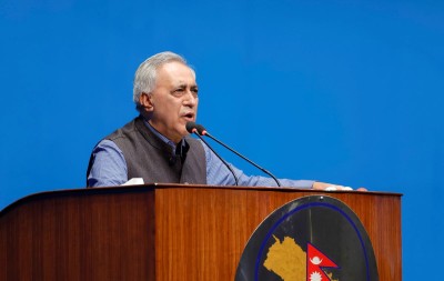  सदनको अवस्थाप्रति चन्द्र भण्डारीको चासो- कोही कुर्सीमा, कोही भुँइमा, कोही बोलिरहेका छन् यो के हो ? 